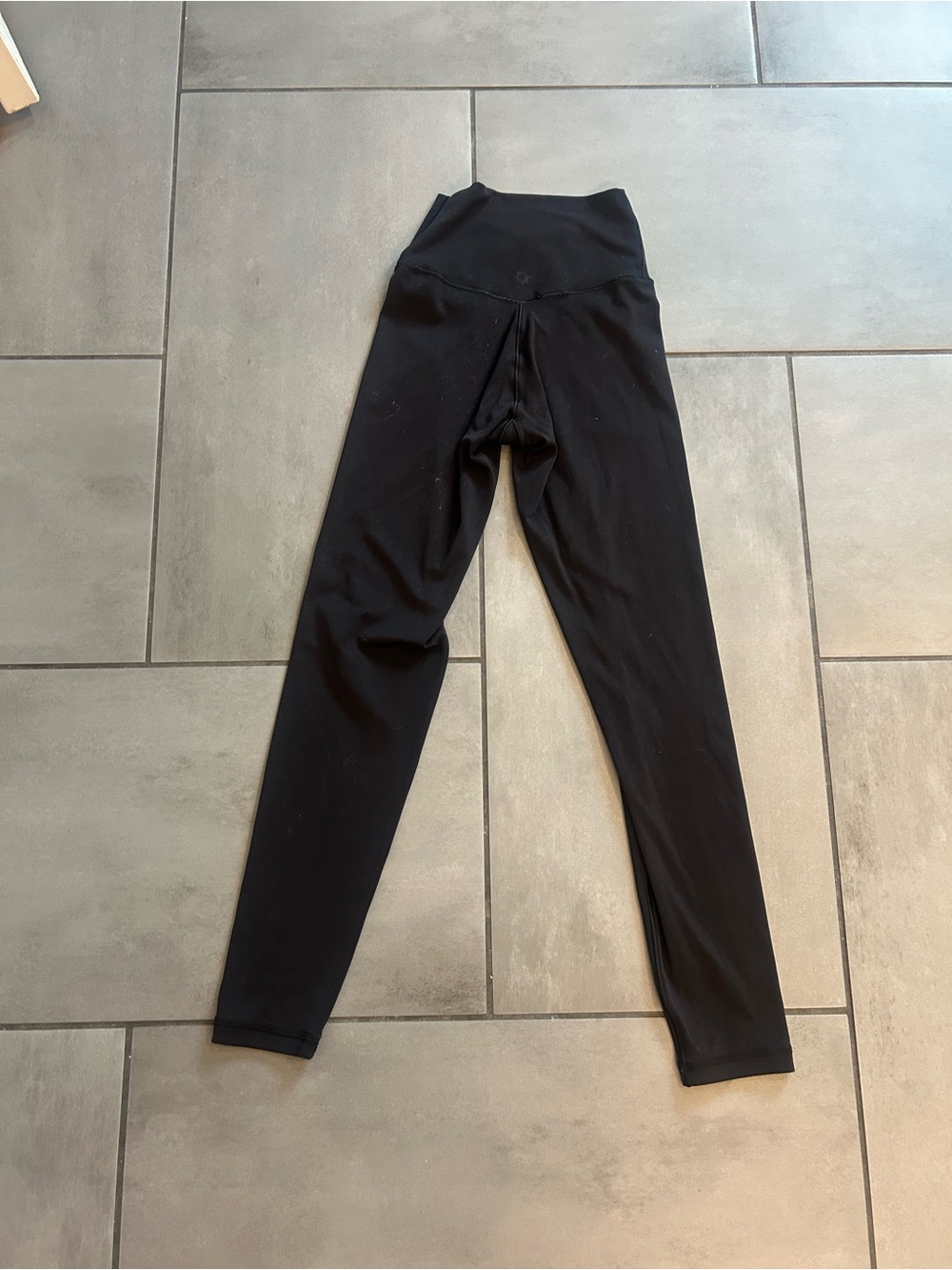 Aerie Real Me High Waisted Crossover Leggings — Black - Picture 3 of 4
